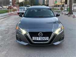 نيسان ألتيما